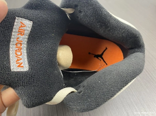 Orange Jordan DC1060-100 5 Retro Total 0724